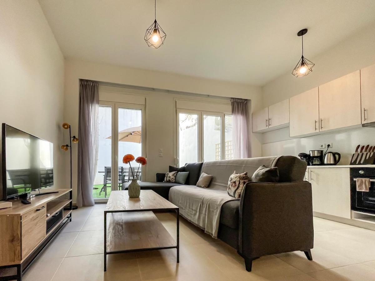 Soho Modern 55Sqm Studio With Secret Garden Apartman Athén Kültér fotó